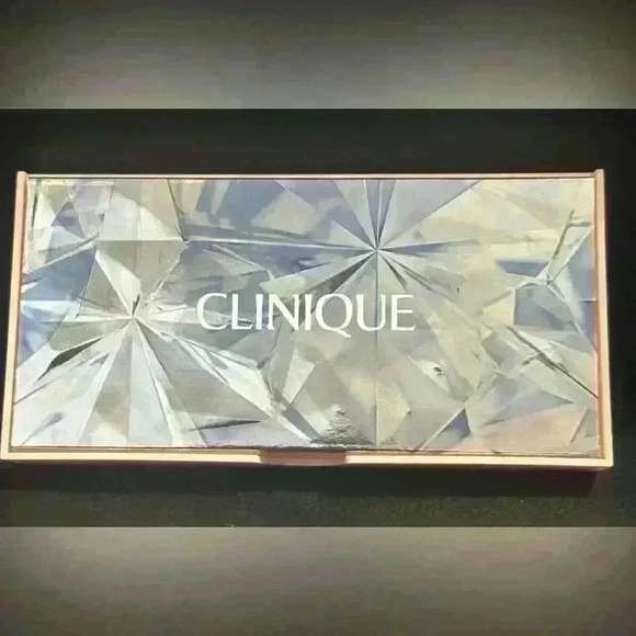 Clinique Other - Clinique Limited Edition Eye and Cheek Palette NEW